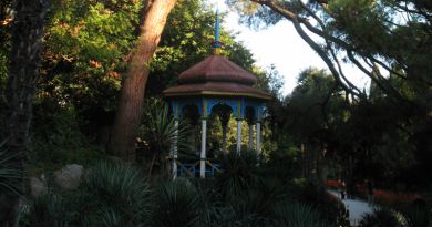 Экскурсии в `Верхний парк Никитский ботанический сад.` из Симеиза